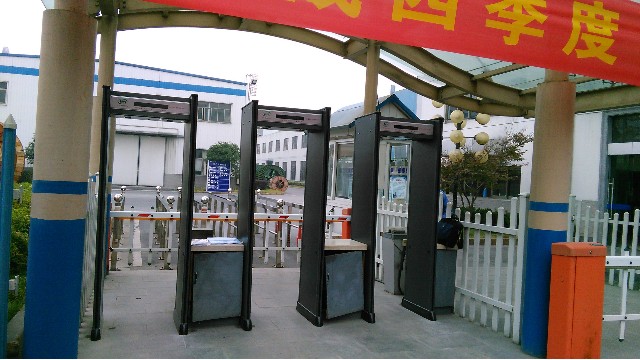 金屬防盜安檢門-免費來樣測試，節(jié)省80%安保工資支出【探天下】